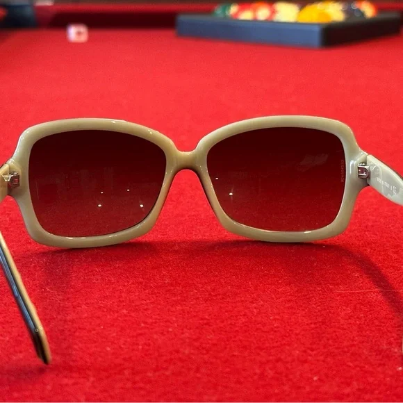 Chanel Sunglasses - Picture 5 of 10